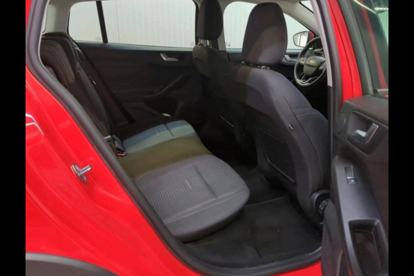 Ford FOCUS Wagon 1.5D 120PK Euro6 Active Business / Trekhaak / Navigatie / Airco / Pdc.V+A / Xenon / B&O Radio multimedia / Technology-Family Pack / Apk 06-2026