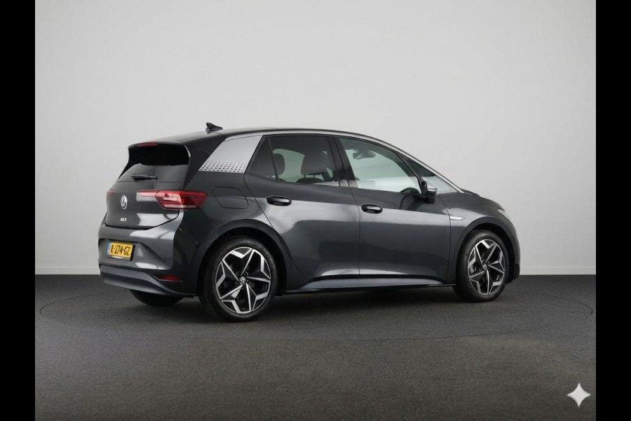 Volkswagen ID.3 First Plus 58 kWh 204 PK | Navigatie | Parkeersensoren | Camera | Led lampen