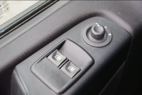 Renault Trafic 2.0 dCi SPORT 170PK AUT. LED, 2X SCHUIFDEUR, TREKHAAK, LEDER, CAMERA, NAVI, CRUISE, CLIMA, PARKEERSENSOREN, APPLE CARPLAY