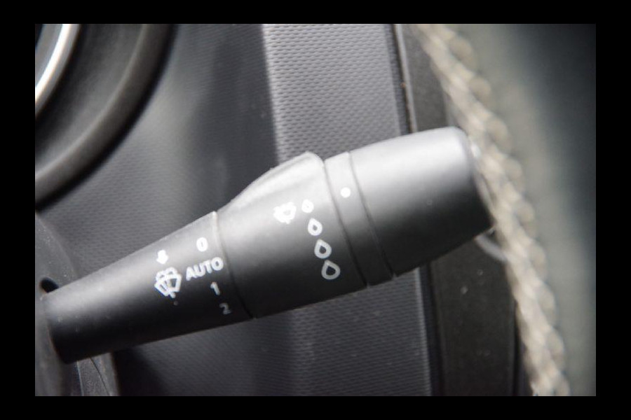 Renault Trafic 2.0 dCi SPORT 170PK AUT. LED, 2X SCHUIFDEUR, TREKHAAK, LEDER, CAMERA, NAVI, CRUISE, CLIMA, PARKEERSENSOREN, APPLE CARPLAY