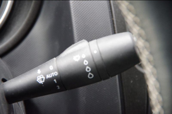 Renault Trafic 2.0 dCi SPORT 170PK AUT. LED, 2X SCHUIFDEUR, TREKHAAK, LEDER, CAMERA, NAVI, CRUISE, CLIMA, PARKEERSENSOREN, APPLE CARPLAY