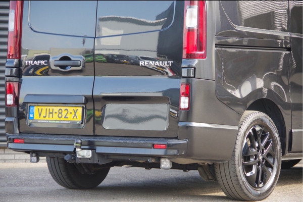 Renault Trafic 2.0 dCi SPORT 170PK AUT. LED, 2X SCHUIFDEUR, TREKHAAK, LEDER, CAMERA, NAVI, CRUISE, CLIMA, PARKEERSENSOREN, APPLE CARPLAY