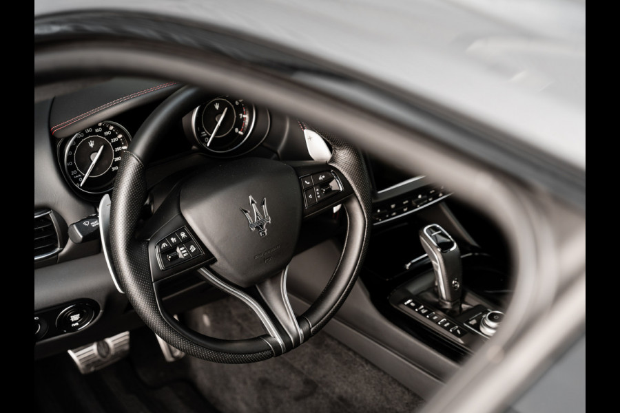 Maserati Levante 3.0 V6 Modena S | orig. NL | Panoramadak