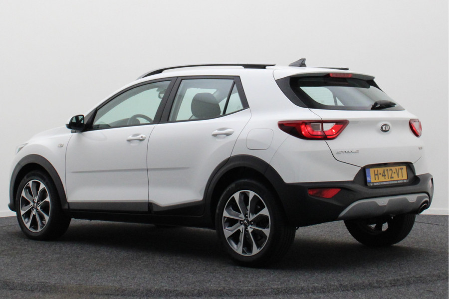 Kia Stonic 1.0 T-GDi DynamicLine Camera, Apple Carplay, Navigatie, Cruise, PDC, 17"
