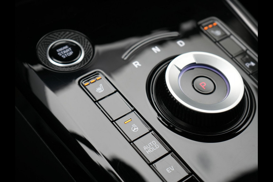 Kia Niro 1.6 GDi Dynamic Plus Line Plug In Hybrid 182pk Dealer O.H PHEV | Adaptive Cruise | Camera | Lederen Sportstoelen Verwarmd | Widescreen Navigatie | Blis | Keyless | Apple Carplay | Lane Assist | Virtual | DAB | 16" L.M |