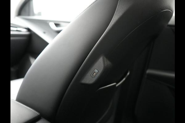 Kia Niro 1.6 GDi Dynamic Plus Line Plug In Hybrid 182pk Dealer O.H PHEV | Adaptive Cruise | Camera | Lederen Sportstoelen Verwarmd | Widescreen Navigatie | Blis | Keyless | Apple Carplay | Lane Assist | Virtual | DAB | 16" L.M |