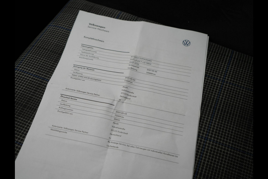 Volkswagen Golf 1.4 eHybrid GTE Plug In Hybrid 245pk Dealer O.H PHEV | Trekhaak Af Fabriek | Panodak | Adaptive Cruise | IQ Light | Camera | Sportstoelen & Stuur Verwarmd | Keyless | Blis | Navigatie | Virtual | DAB |