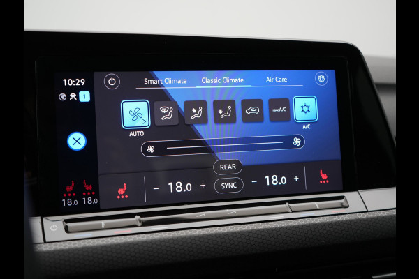 Volkswagen Golf 1.4 eHybrid GTE Plug In Hybrid 245pk Dealer O.H PHEV | Trekhaak Af Fabriek | Panodak | Adaptive Cruise | IQ Light | Camera | Sportstoelen & Stuur Verwarmd | Keyless | Blis | Navigatie | Virtual | DAB |