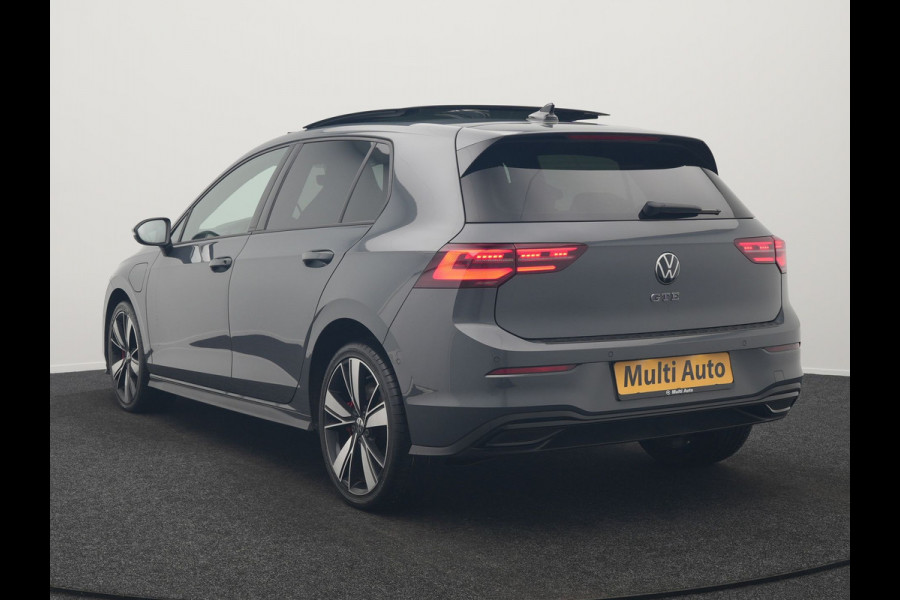 Volkswagen Golf 1.4 eHybrid GTE Plug In Hybrid 245pk Dealer O.H PHEV | Trekhaak Af Fabriek | Panodak | Adaptive Cruise | IQ Light | Camera | Sportstoelen & Stuur Verwarmd | Keyless | Blis | Navigatie | Virtual | DAB |