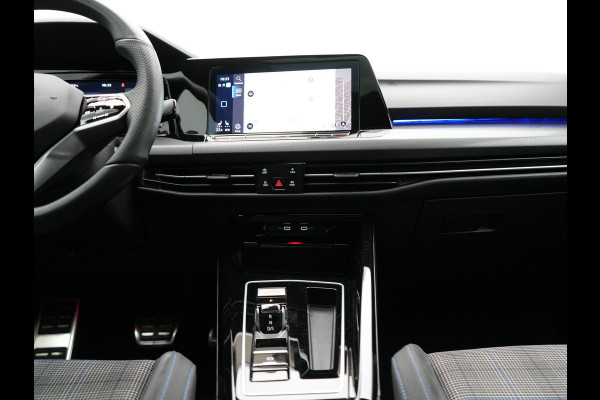 Volkswagen Golf 1.4 eHybrid GTE Plug In Hybrid 245pk Dealer O.H PHEV | Trekhaak Af Fabriek | Panodak | Adaptive Cruise | IQ Light | Camera | Sportstoelen & Stuur Verwarmd | Keyless | Blis | Navigatie | Virtual | DAB |