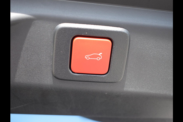 Peugeot E-3008 Launch Edition 325 Dual Motor 73 kWh SOH 99,7% | 325PK