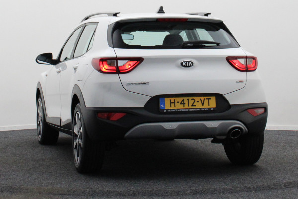 Kia Stonic 1.0 T-GDi DynamicLine Camera, Apple Carplay, Navigatie, Cruise, PDC, 17"