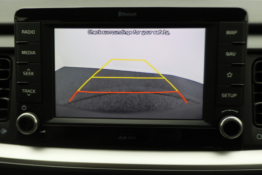 Kia Stonic 1.0 T-GDi DynamicLine Camera, Apple Carplay, Navigatie, Cruise, PDC, 17"