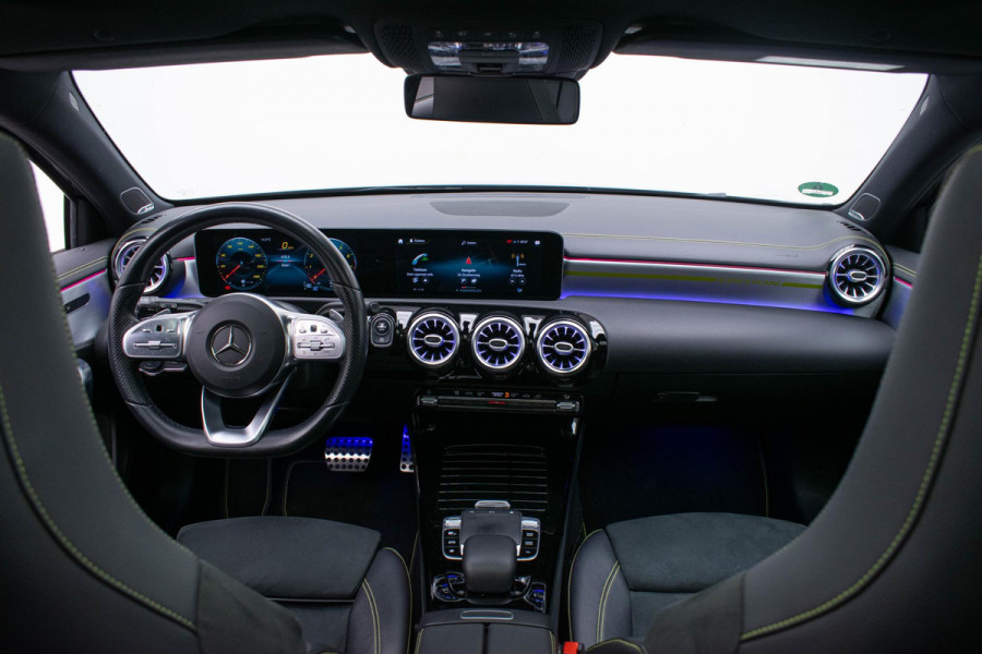 Mercedes-Benz A-Klasse 250 |Edition|Pano|Burmester|Dodehoek