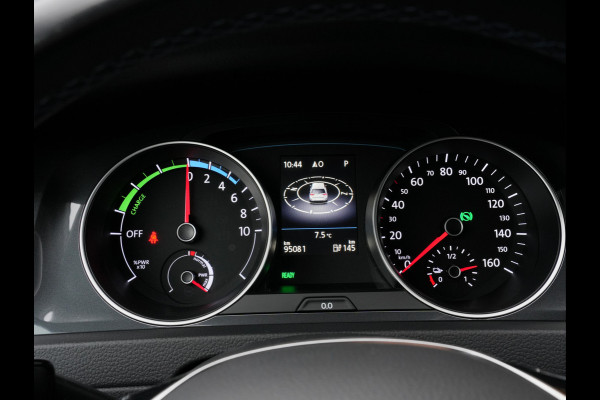 Volkswagen e-Golf E-DITION | Navigatie | Climate Control | ACC | Stoelverwarming| SOH 89%