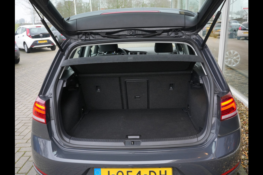 Volkswagen e-Golf E-DITION | Navigatie | Climate Control | ACC | Stoelverwarming| SOH 89%