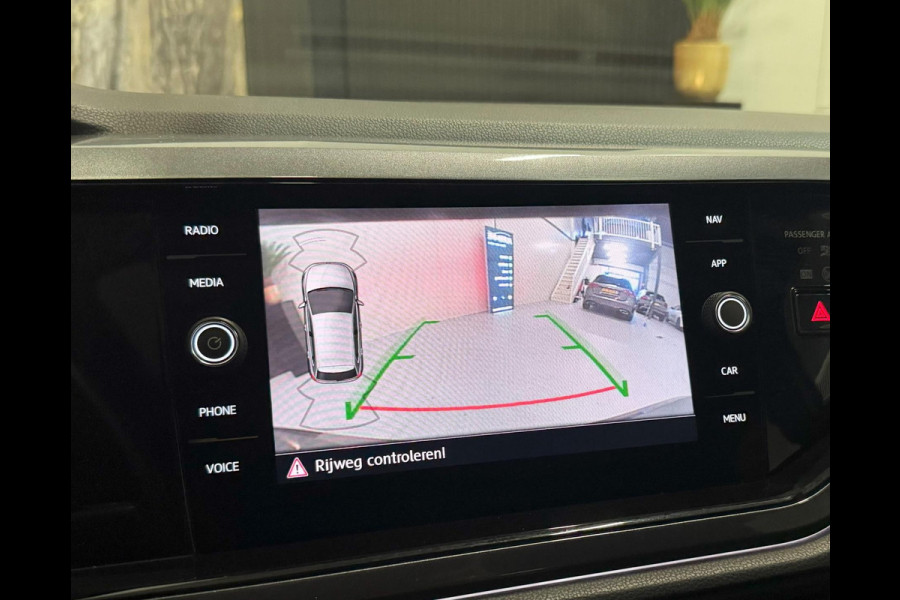 Volkswagen Polo 2.0 TSI GTI|PANO|KEYLESS|BLIND SPOT|SFEER|BOMVOL