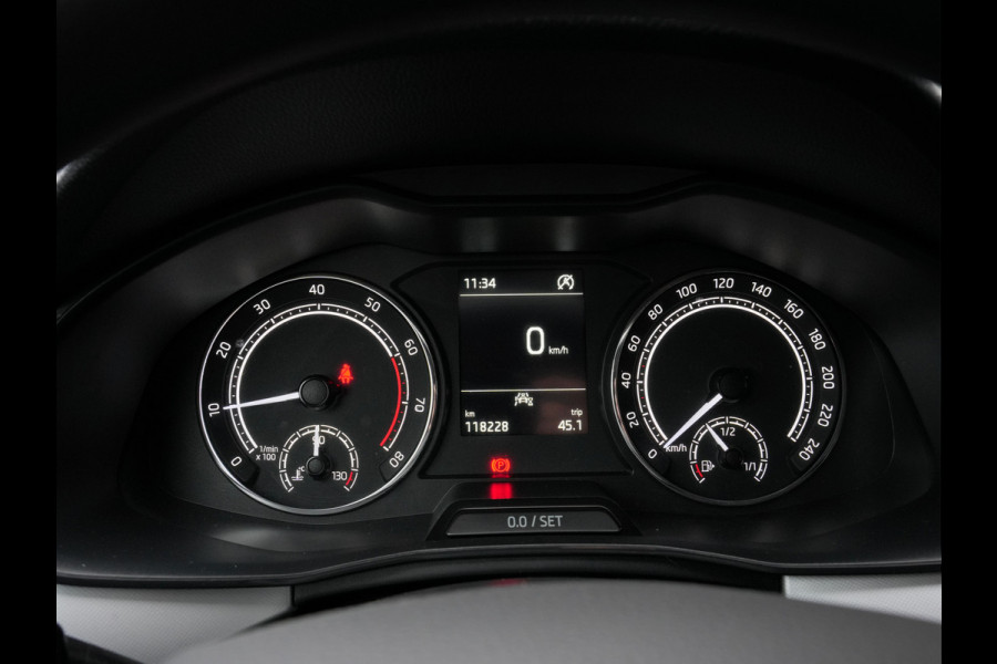 Škoda SCALA 1.0 TSI Active | Keyless Start | 18 Inch | Rijstrookdetectie