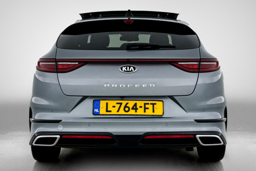 Kia ProCeed 1.5 T-GDI GT-Line (PANORAMADAK, STOEL-/STUURVERWARMING, NAVIGATIE, CAMERA)