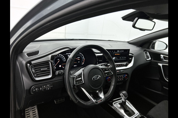 Kia ProCeed 1.5 T-GDI GT-Line (PANORAMADAK, STOEL-/STUURVERWARMING, NAVIGATIE, CAMERA)