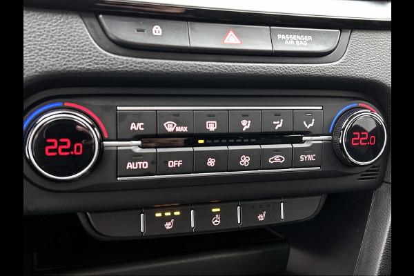 Kia ProCeed 1.5 T-GDI GT-Line (PANORAMADAK, STOEL-/STUURVERWARMING, NAVIGATIE, CAMERA)