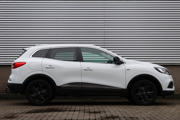 Renault Kadjar 1.3 TCe 160PK Black Edition | Trekhaak | Panoramadak | BLIS | Bose | Alcantara