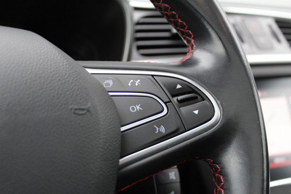Renault Kadjar 1.3 TCe 160PK Black Edition | Trekhaak | Panoramadak | BLIS | Bose | Alcantara