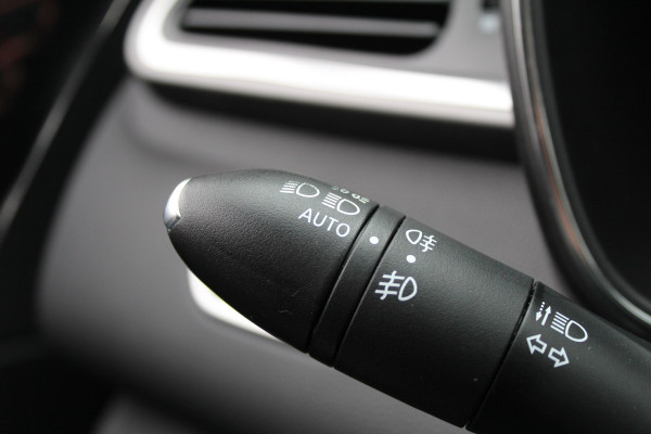 Renault Kadjar 1.3 TCe 160PK Black Edition | Trekhaak | Panoramadak | BLIS | Bose | Alcantara