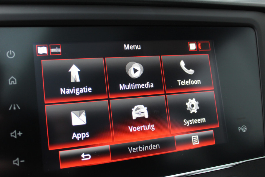 Renault Kadjar 1.3 TCe 160PK Black Edition | Trekhaak | Panoramadak | BLIS | Bose | Alcantara