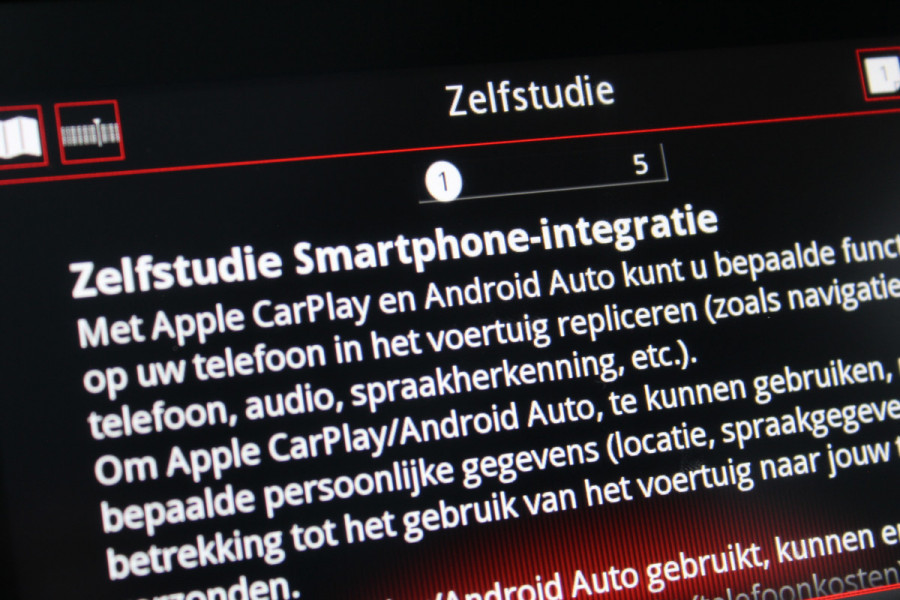 Renault Kadjar 1.3 TCe 160PK Black Edition | Trekhaak | Panoramadak | BLIS | Bose | Alcantara