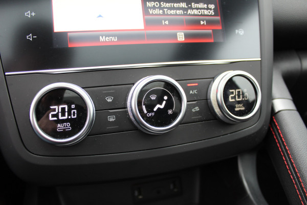 Renault Kadjar 1.3 TCe 160PK Black Edition | Trekhaak | Panoramadak | BLIS | Bose | Alcantara