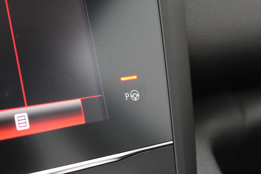 Renault Kadjar 1.3 TCe 160PK Black Edition | Trekhaak | Panoramadak | BLIS | Bose | Alcantara