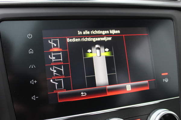 Renault Kadjar 1.3 TCe 160PK Black Edition | Trekhaak | Panoramadak | BLIS | Bose | Alcantara