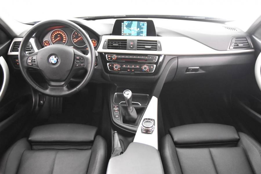 BMW 3 Serie 318i touring *1ste Eigenaar*Leer*Navigatie*Stoelverwarming*