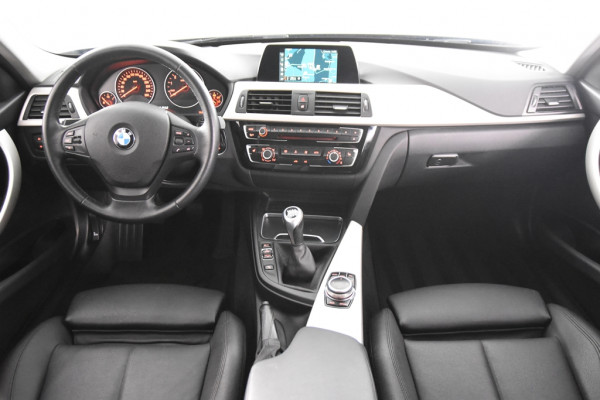 BMW 3 Serie 318i touring *1ste Eigenaar*Leer*Navigatie*Stoelverwarming*
