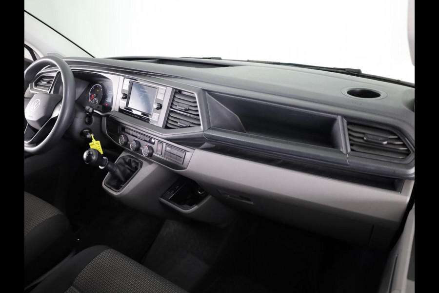 Volkswagen Transporter 2.0 TDI L2H1 28 Comfortline 110 pk | Verlengde garantie | Navigatie via App | Parkeersensoren achter | Cruise control |