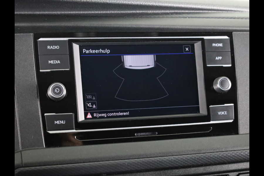 Volkswagen Transporter 2.0 TDI L2H1 28 Comfortline 110 pk | Verlengde garantie | Navigatie via App | Parkeersensoren achter | Cruise control |