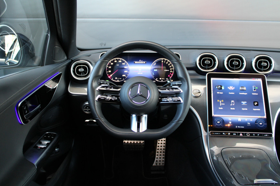 Mercedes-Benz C-Klasse 300 e AMG Line | DODE HOEK | KEYLESS | ELEK TREKHAAK | CAMERA | AMBIENTLIGHT |