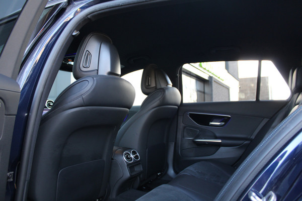 Mercedes-Benz C-Klasse 300 e AMG Line | DODE HOEK | KEYLESS | ELEK TREKHAAK | CAMERA | AMBIENTLIGHT |