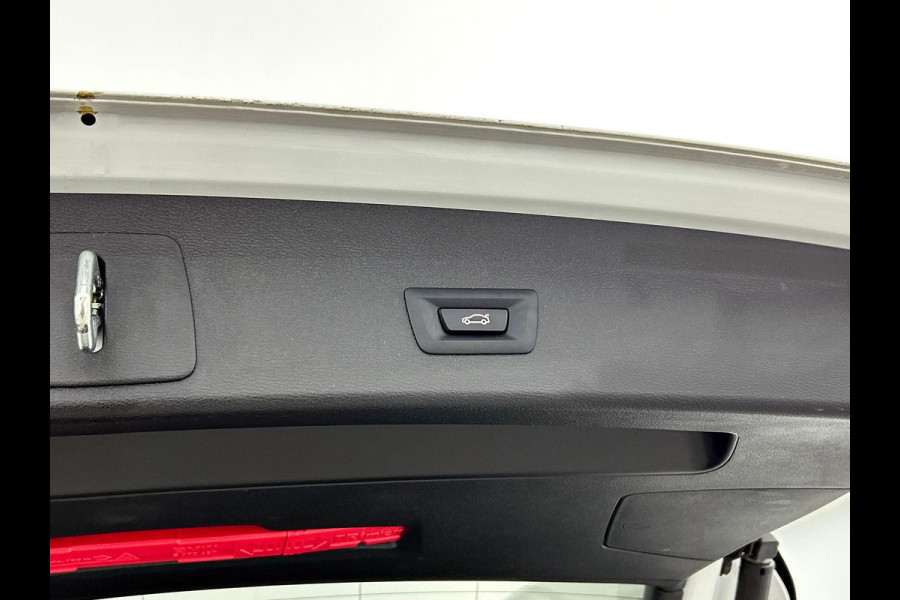 BMW X1 xDrive25e Exe PLUG-In M Sport Shadow TREKHAAK | 1/2 LEER | EL. ACHTERKLEP | 18"LM