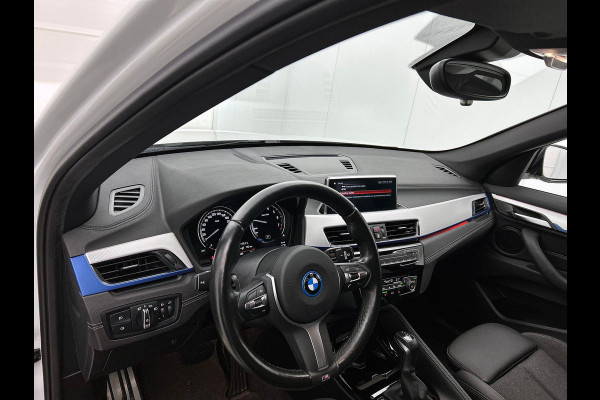 BMW X1 xDrive25e Exe PLUG-In M Sport Shadow TREKHAAK | 1/2 LEER | EL. ACHTERKLEP | 18"LM