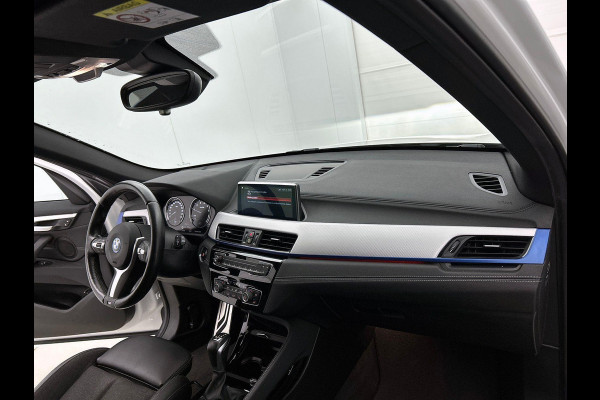 BMW X1 xDrive25e Exe PLUG-In M Sport Shadow TREKHAAK | 1/2 LEER | EL. ACHTERKLEP | 18"LM
