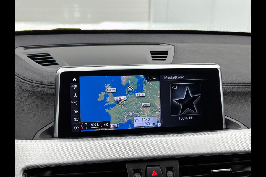 BMW X1 xDrive25e Exe PLUG-In M Sport Shadow TREKHAAK | 1/2 LEER | EL. ACHTERKLEP | 18"LM