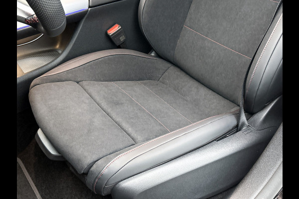 Mercedes-Benz CLA-Klasse 250+ Launch Edition 85 kWh | Smartphone integratie | Warmtepomp | Nightpakket | Memorypakket  | Antidiefstal pakket URBAN GUARD | Adaptieve Cruisecontrol | Multibeam LED |