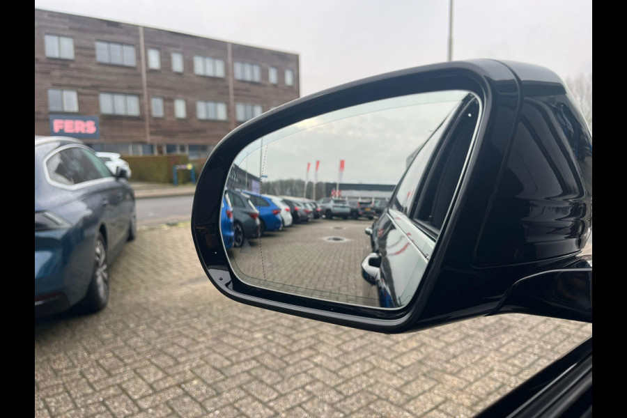 Mercedes-Benz E-Klasse 300 e AMG Line | 320pk PHEV | Elektrisch panoramadak / schuifdak | Stoelverwarming | Bestuurdersstoel Met Geheugen | Achteruitrijcamera