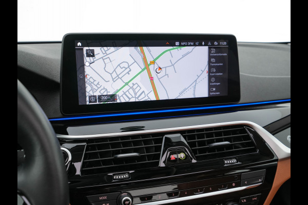 Alpina BMW ALPINA D5 S "Limousine nr.121" ALLRAD Aut. *PANO | LEATHER | HARMAN/KARDON | FULL-LED | ADAPTIVE-CRUISE | MEMORY-PACK | DIGI-COCKPIT | CAMERA | NAVI-FULLMAP | HEATED-COMFORTSEATS | AMBIENTLIGHT | SHIFTPADDLES |  TOWBAR | DAB | ..