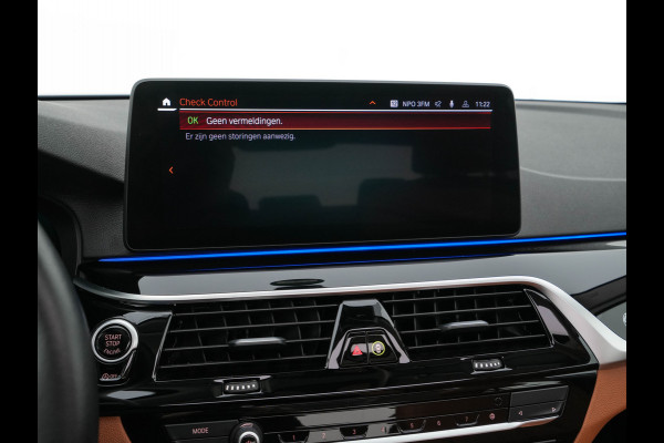 Alpina BMW ALPINA D5 S "Limousine nr.121" ALLRAD Aut. *PANO | LEATHER | HARMAN/KARDON | FULL-LED | ADAPTIVE-CRUISE | MEMORY-PACK | DIGI-COCKPIT | CAMERA | NAVI-FULLMAP | HEATED-COMFORTSEATS | AMBIENTLIGHT | SHIFTPADDLES |  TOWBAR | DAB | ..