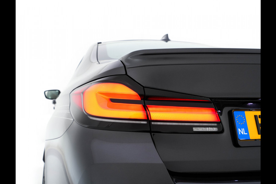 Alpina BMW ALPINA D5 S "Limousine nr.121" ALLRAD Aut. *PANO | LEATHER | HARMAN/KARDON | FULL-LED | ADAPTIVE-CRUISE | MEMORY-PACK | DIGI-COCKPIT | CAMERA | NAVI-FULLMAP | HEATED-COMFORTSEATS | AMBIENTLIGHT | SHIFTPADDLES |  TOWBAR | DAB | ..