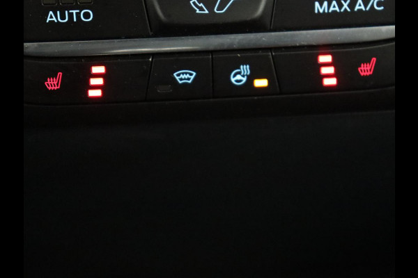 Ford Fiesta 1.0 EcoBoost ST-Line X | Stoel & stuurverwarming | Trekhaak | Camera | Adaptive cruise | Carplay | Navigatie | B&O Sound | Climate control | Bluetooth | Keyless