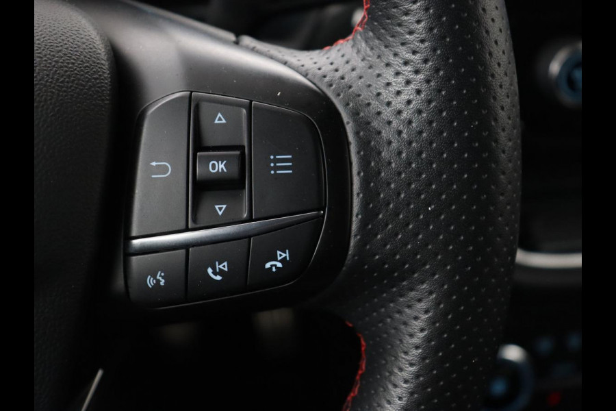 Ford Fiesta 1.0 EcoBoost ST-Line X | Stoel & stuurverwarming | Trekhaak | Camera | Adaptive cruise | Carplay | Navigatie | B&O Sound | Climate control | Bluetooth | Keyless